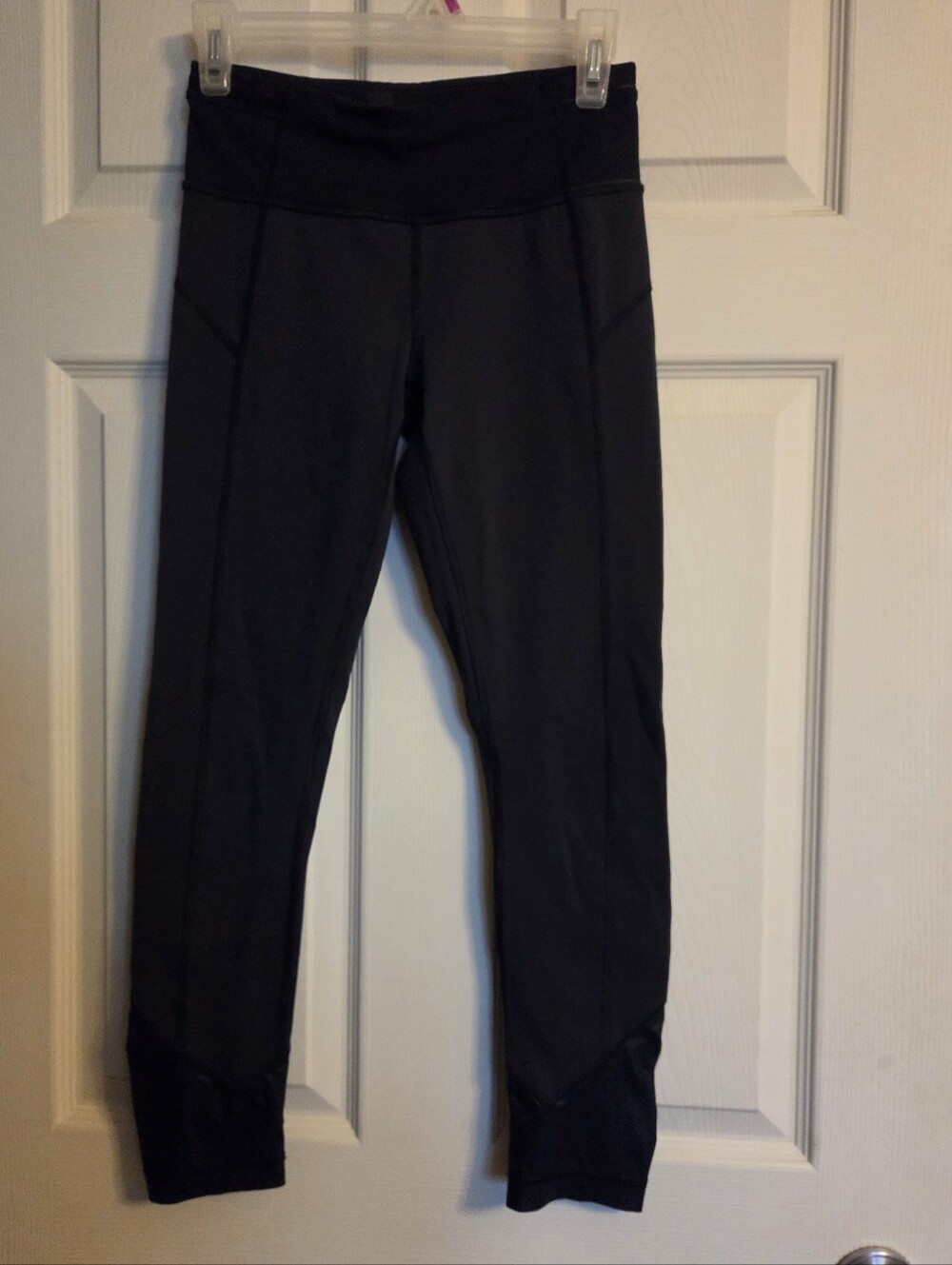 Lululemon black speed tight leggings With a ruffle design on the calf Size 2*